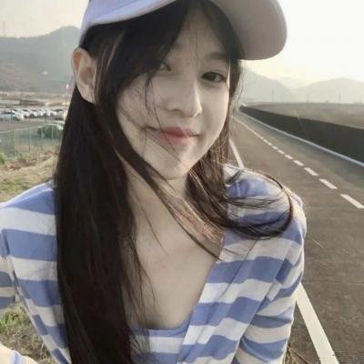 蓝色长袍